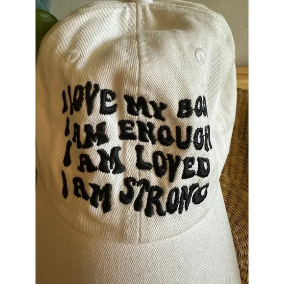 White Motivational Baseball hat - Picture 2 of 9